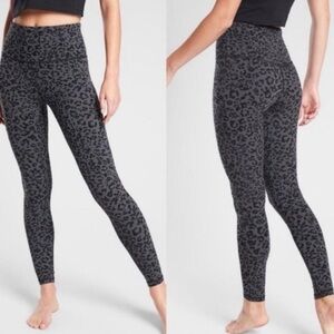 Athleta Elation Ultra High Rise Tight Gray Leopard | Small